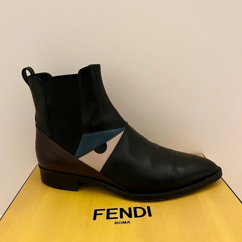Used Fendi Booties size 40